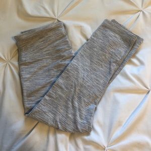 Lululemon Wunder Under crop leggings